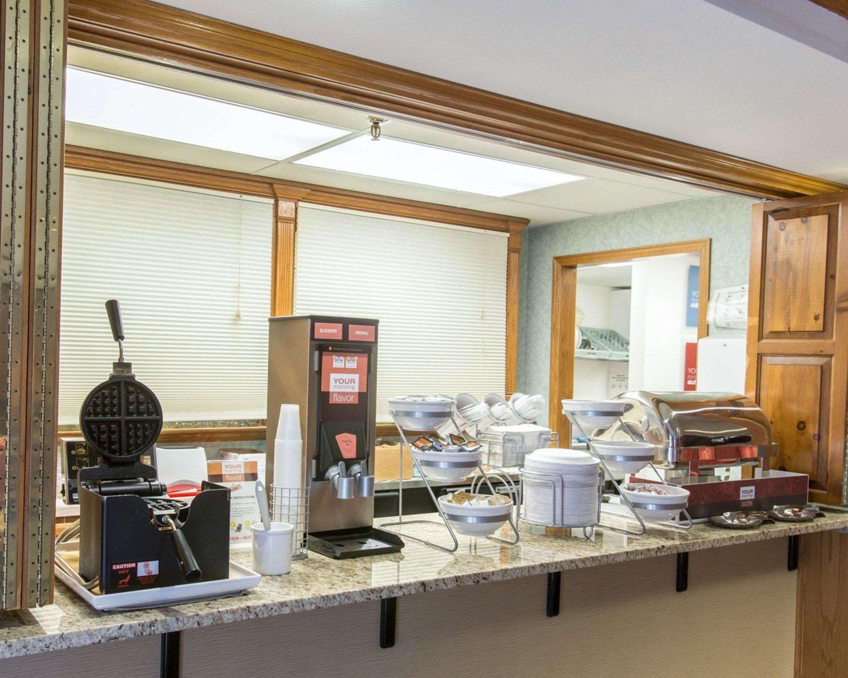 Comfort Suites Marquette Ngoại thất bức ảnh