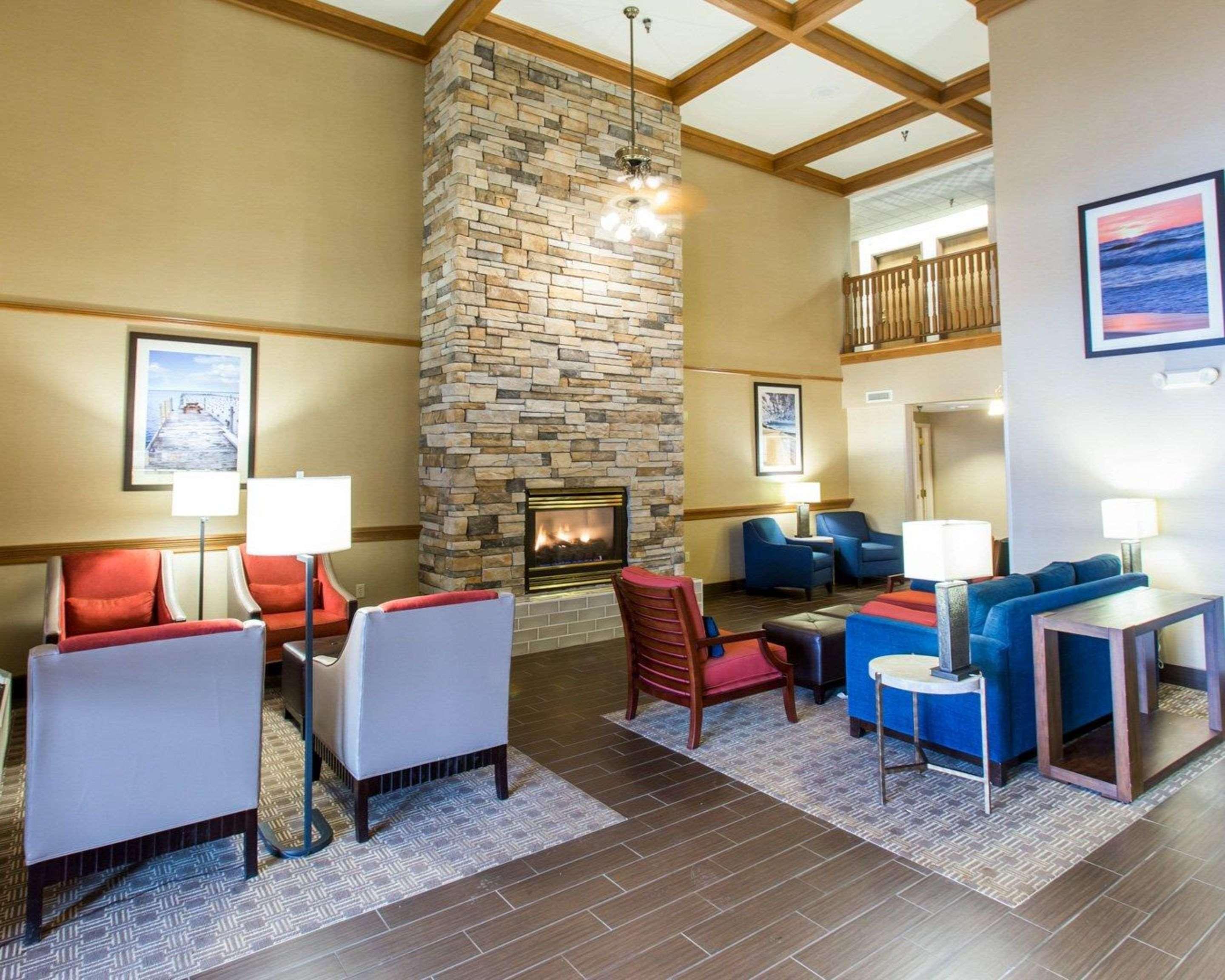 Comfort Suites Marquette Ngoại thất bức ảnh